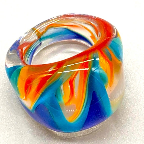 Hand Crafted Jewelry - Vintage Murano glass ring in size 8.5?🌻